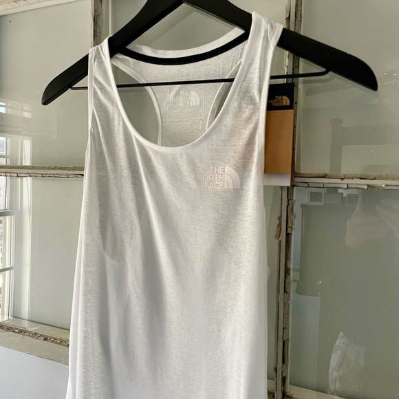 NWT - The North Face Sunriser Tank - Picture 4 of 12